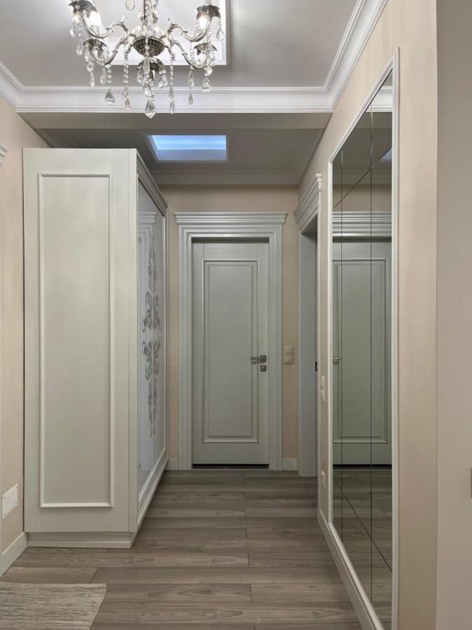 Apartament In The Center Of キシナウ エクステリア 写真